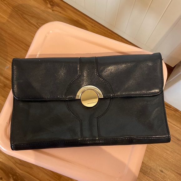 Vintage Handbags - VINTAGE black leather large clutch